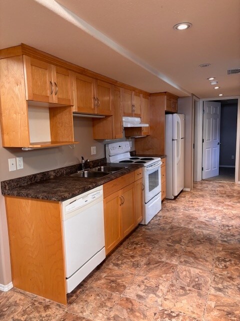 Photo du bâtiment - 835 Willowgrove Crescent