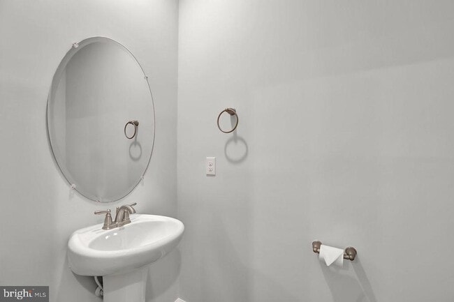 Building Photo - 59 Alexander Wy