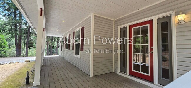 Building Photo - 6271 Red Robin Rd