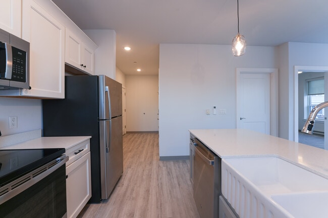 Building Photo - City Gardens