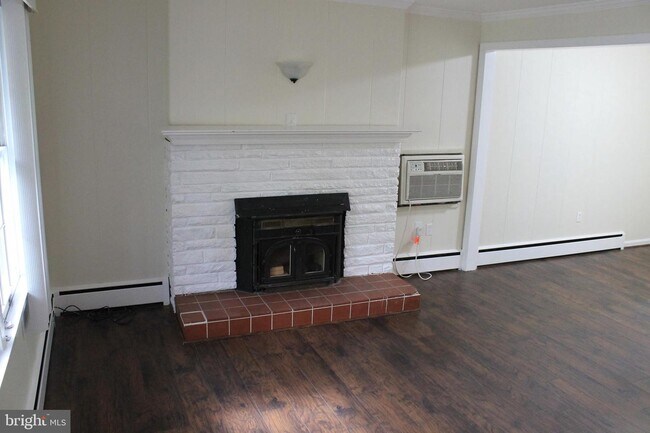 Foto del edificio - 91 Princeton Hightstown Rd