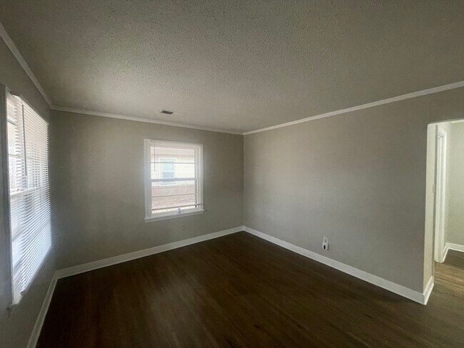 Foto del edificio - 4495 Helene Rd