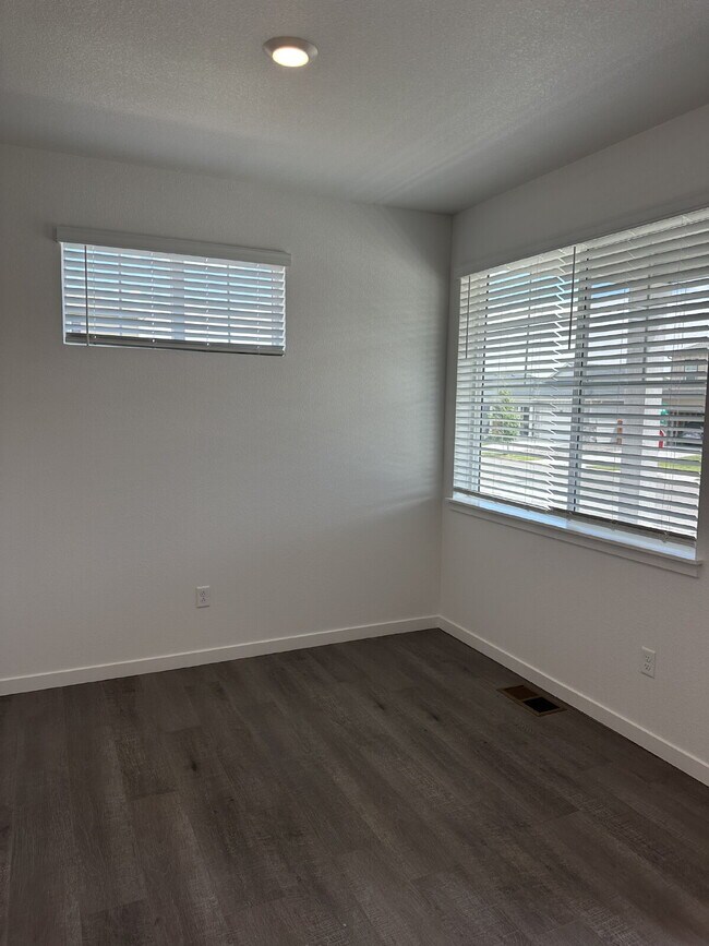 Foto del edificio - Brand New Beautiful Home in Mead!!!!