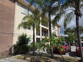 Building Photo - 348 S Federal Hwy