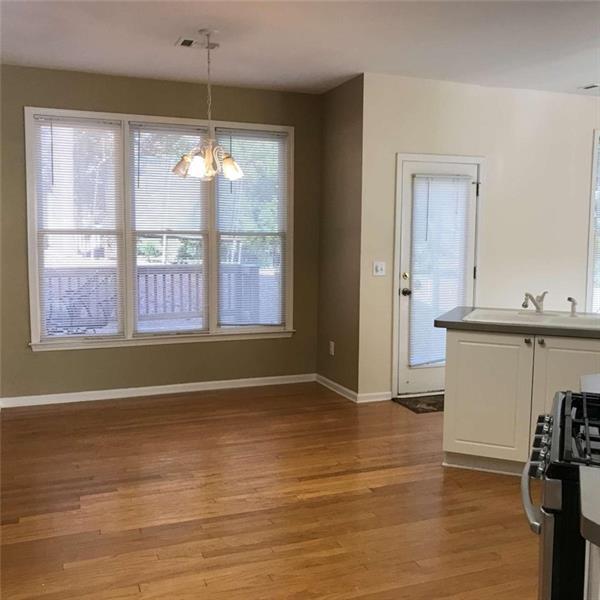 Foto del edificio - 6430 Ivey Creek Cir