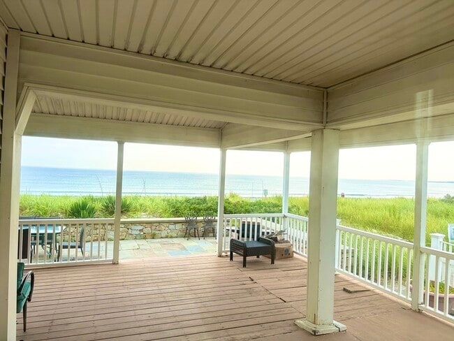 Building Photo - 313 Beach Ave