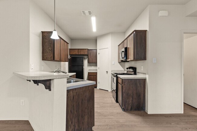 Foto del edificio - 5703 Rustler Dr