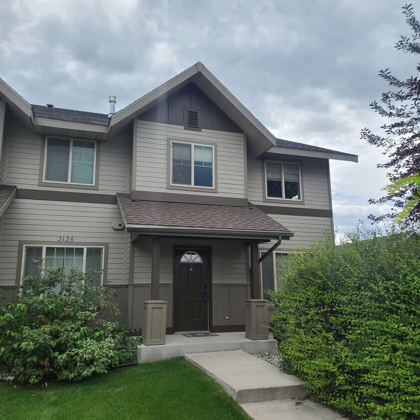 Primary Photo - 3136 Catkin Lane