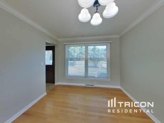 Foto del edificio - 2206 W Lawrence Ln