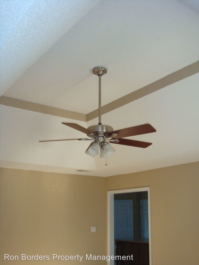 Foto del edificio - 3 br, 2 bath House - 496 Bryson Circle