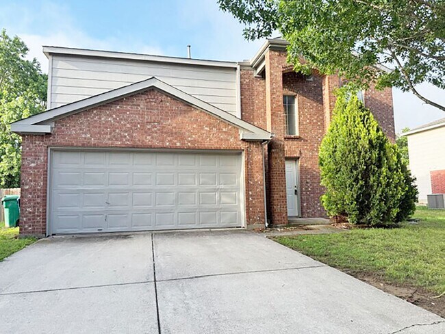 Foto del edificio - Great 4 Bdrm 2.5 Bath Home in Denton Tx