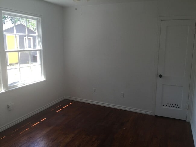 Foto del edificio - 2805 33rd St