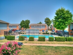 Building Photo - Winds of Oak Ridge