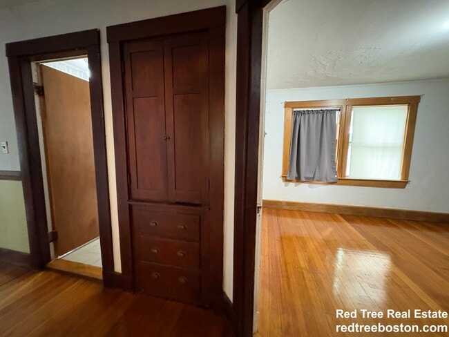 Foto del edificio - 28 Woodward St