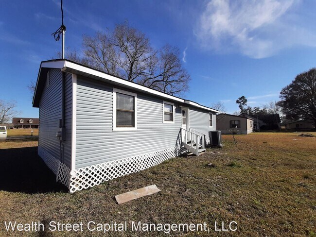 Foto del edificio - 3 br, 2 bath House - 17996 Magnolia Dr