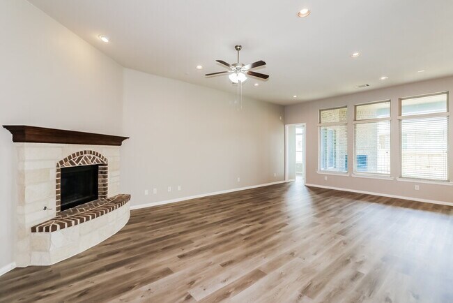 Building Photo - 29023 Oldfield Ct