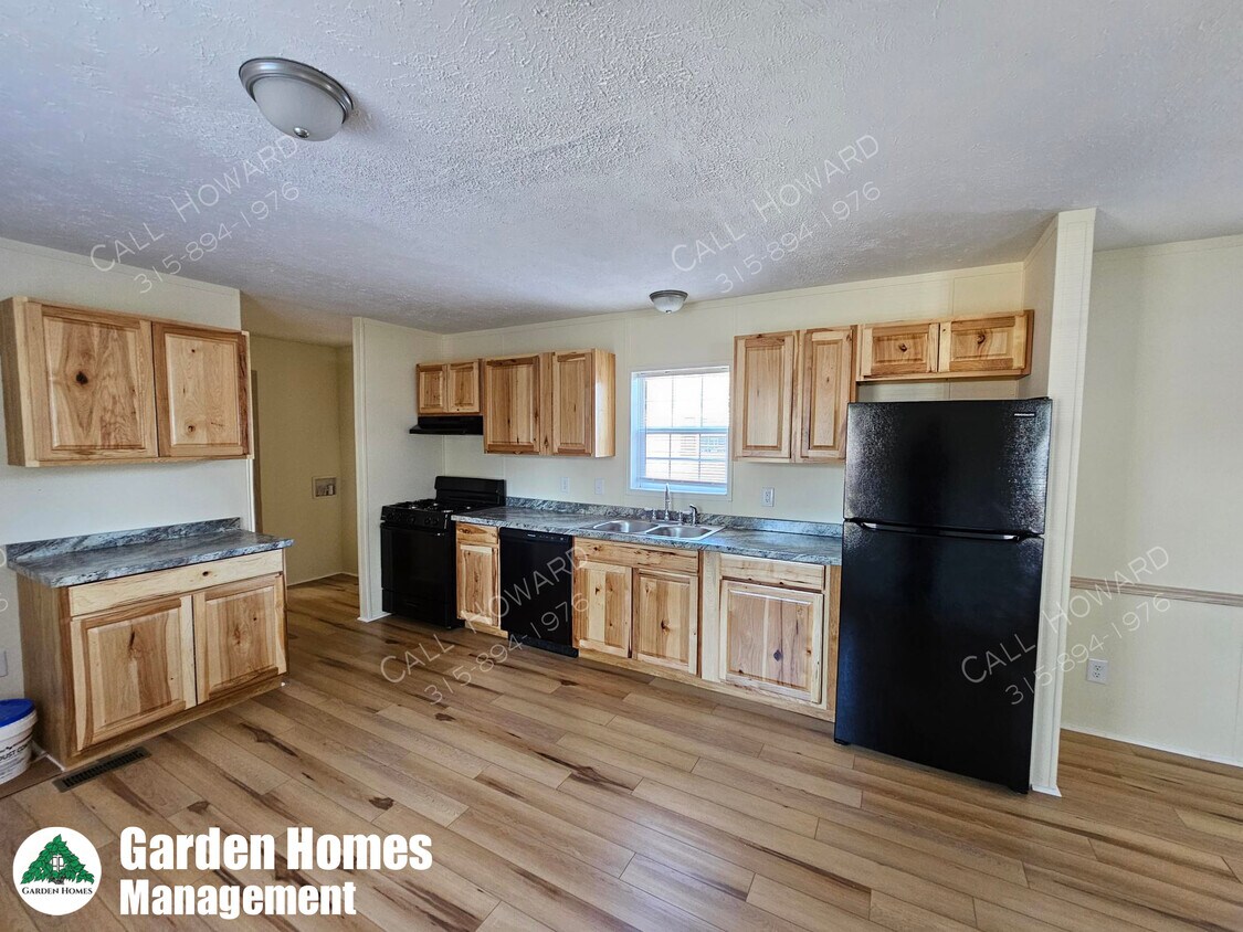 Foto principal - 637 Scarlet Dr