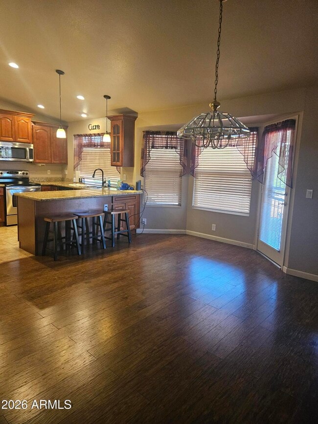 Foto del edificio - 8646 W Rockwood Dr