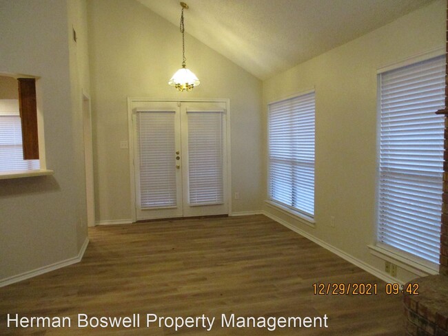 Building Photo - 3 br, 2 bath House - 2126 Turf Club Dr