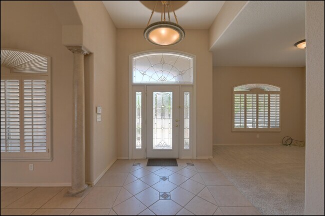 Foto del edificio - 1435 Cloud Ridge Dr