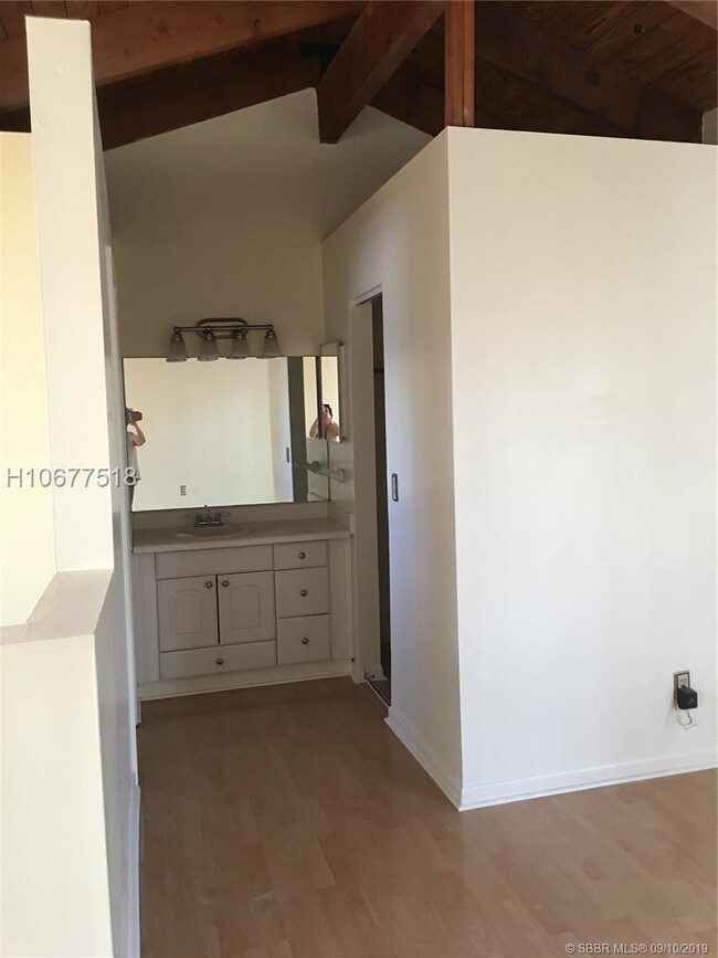 Foto del edificio - 8026 SW 21st Ct