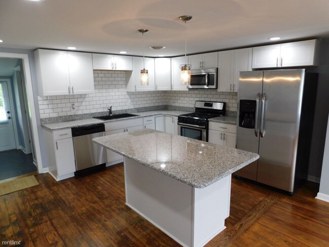 Foto del edificio - 3 br, 2 bath House - 126 Agnes Lane