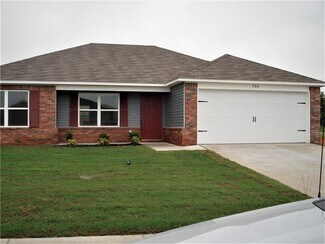 Building Photo - 704 NW 70th Ave