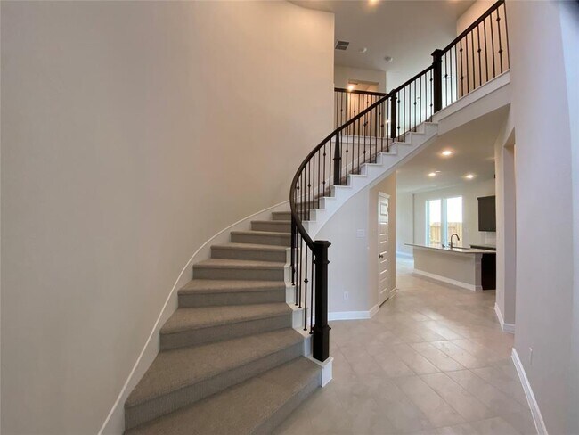 Building Photo - 24235 Cedar Colony Dr