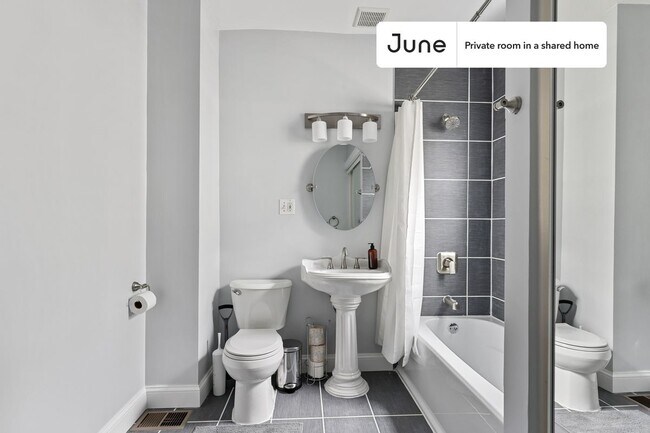 Foto del edificio - Room in Shared 4 bed/1 bath home