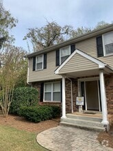 Building Photo - 3900 Wallace Ln