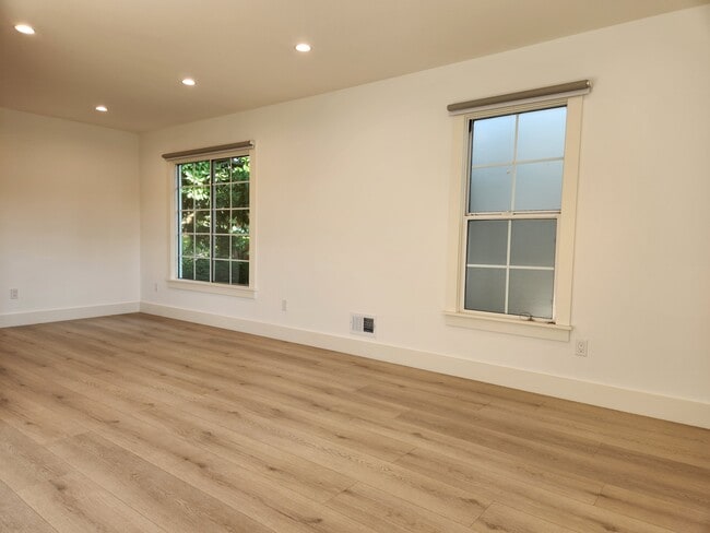 Foto del edificio - 530 Richmond St