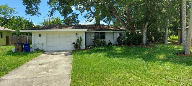 Foto del edificio - 2260 Davis Blvd