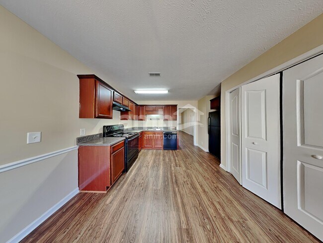 Foto del edificio - 1228 Shannon Ln