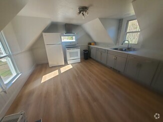 Building Photo - 4656 Acushnet Ave