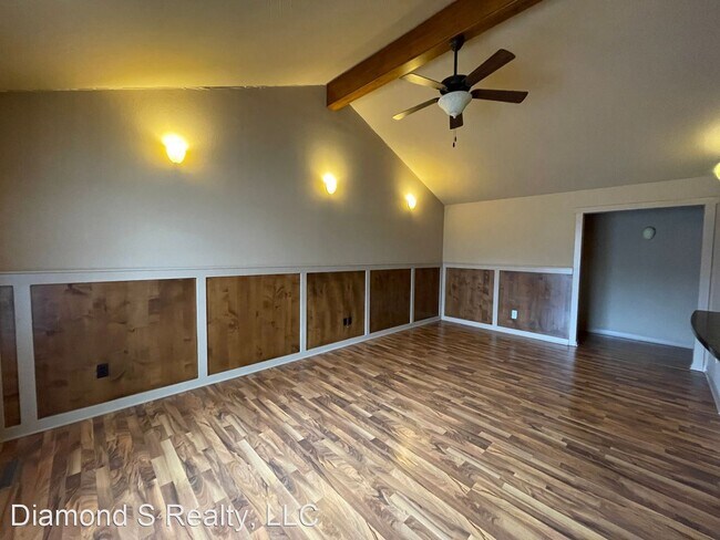 Building Photo - 2 br, 1 bath House - 1445 E Lindberg St