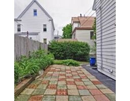 Building Photo - 272 Highland Ave