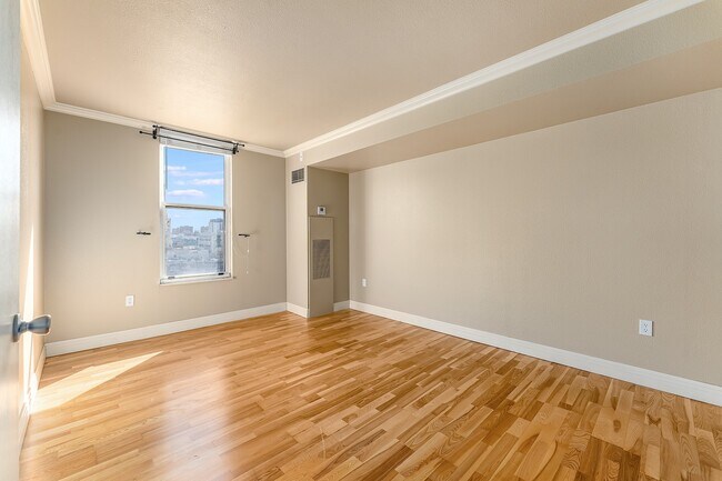 Foto del edificio - 601 West 11th Avenue, Unit 708