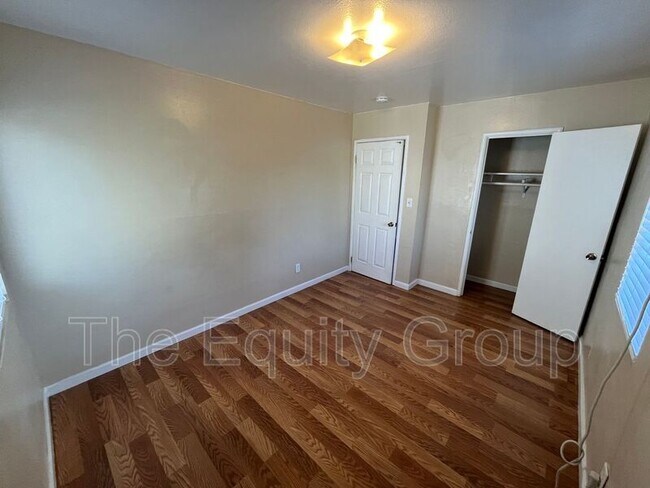 Foto del edificio - 85 E Mountain View Ave