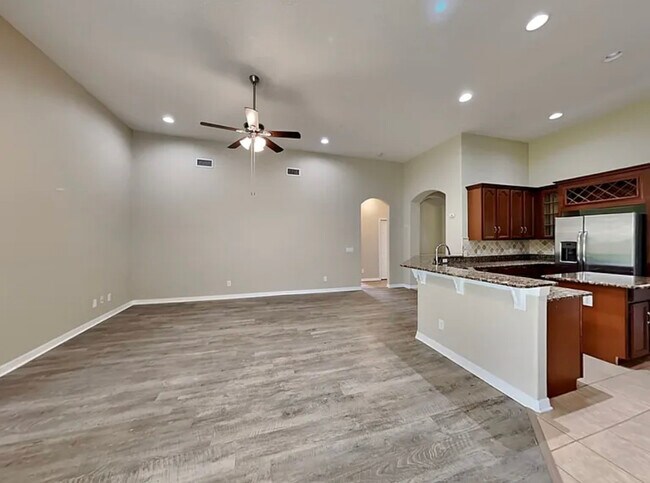 Foto del edificio - 2306 Fountain Grass Dr