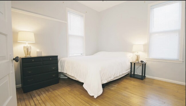 Bedroom 2 - 129 Arthur Ave SE