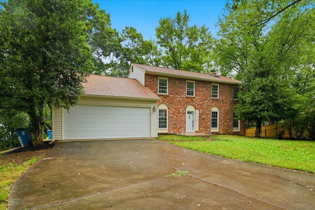 Building Photo - Spacious Colonial with Prime Location & Versatile Layout!