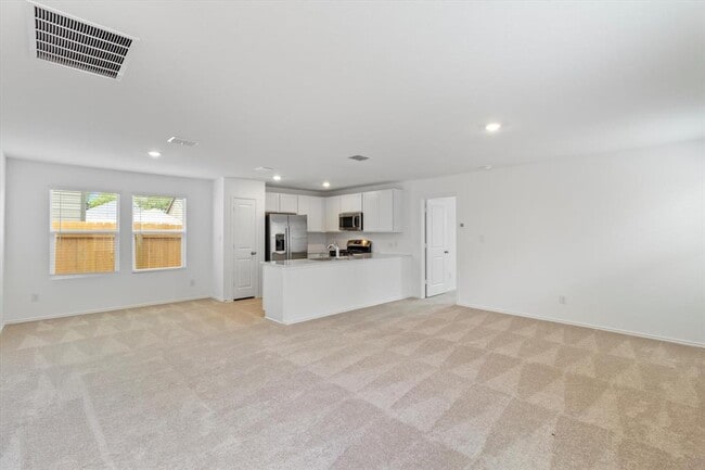 Building Photo - 252 Sambre St