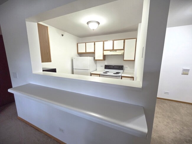 Building Photo - 440 Cunat Blvd