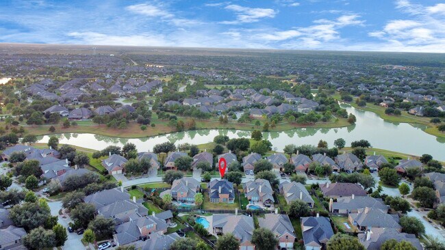 Building Photo - 17222 Red Oak Bend Dr