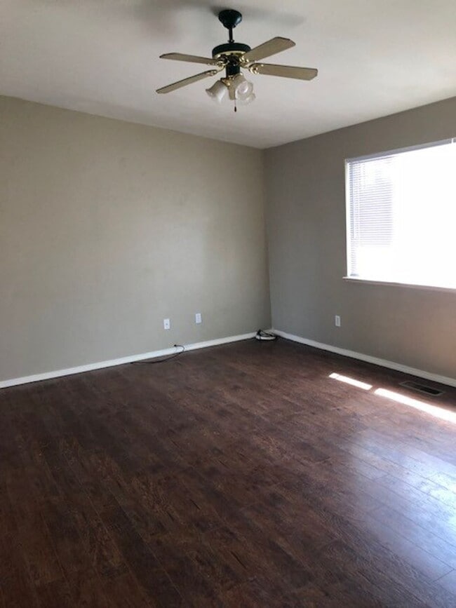 Building Photo - RENTED.    In the heart of Fernley.