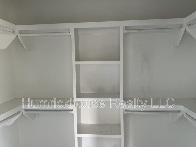 Foto del edificio - 2520 Greenland Ave