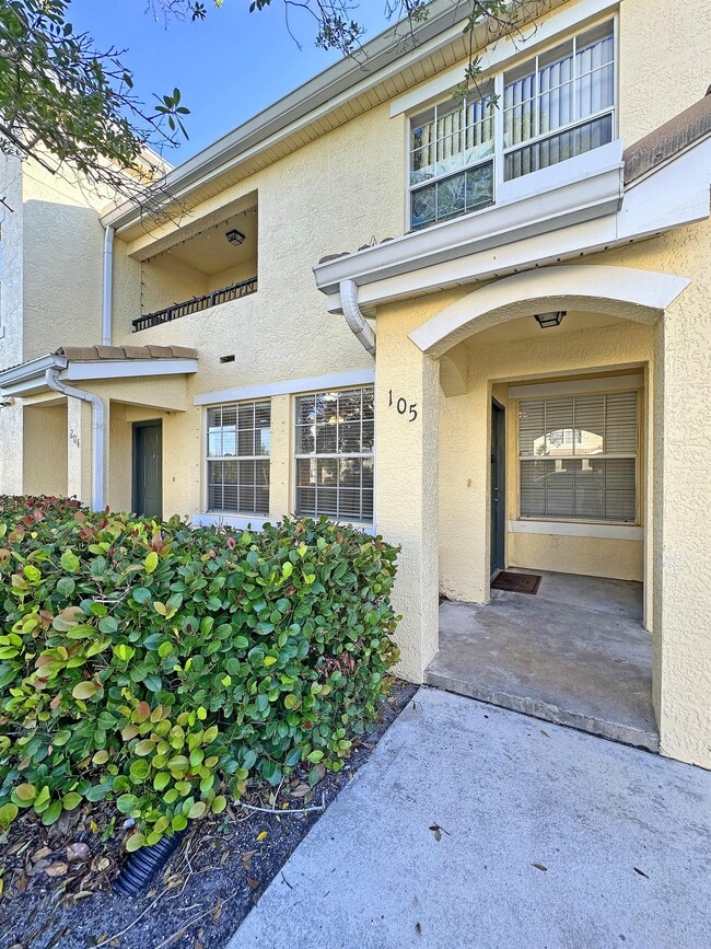 Building Photo - 124 SW Peacock Blvd