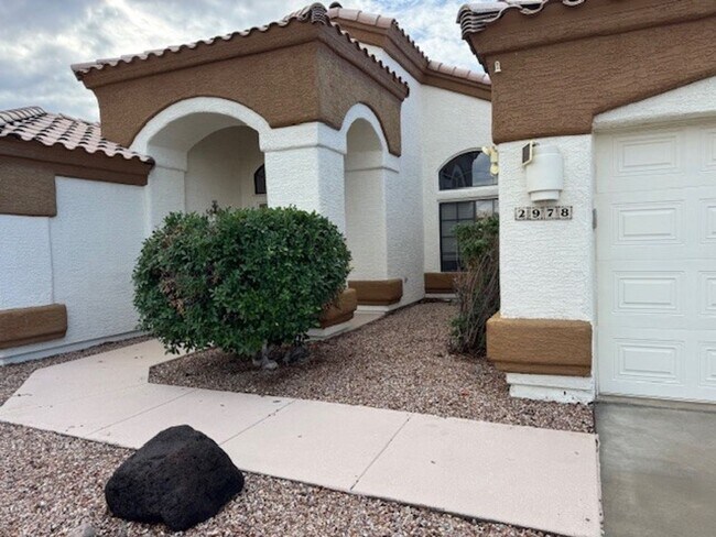 Foto del edificio - 3BR with SOLAR-NO Electric Bills! RV Gate & Parking, Bullhead Parkway
