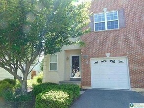 Building Photo - 6850 Hunt Dr