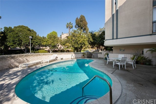 Foto del edificio - 5650 Cambridge Way